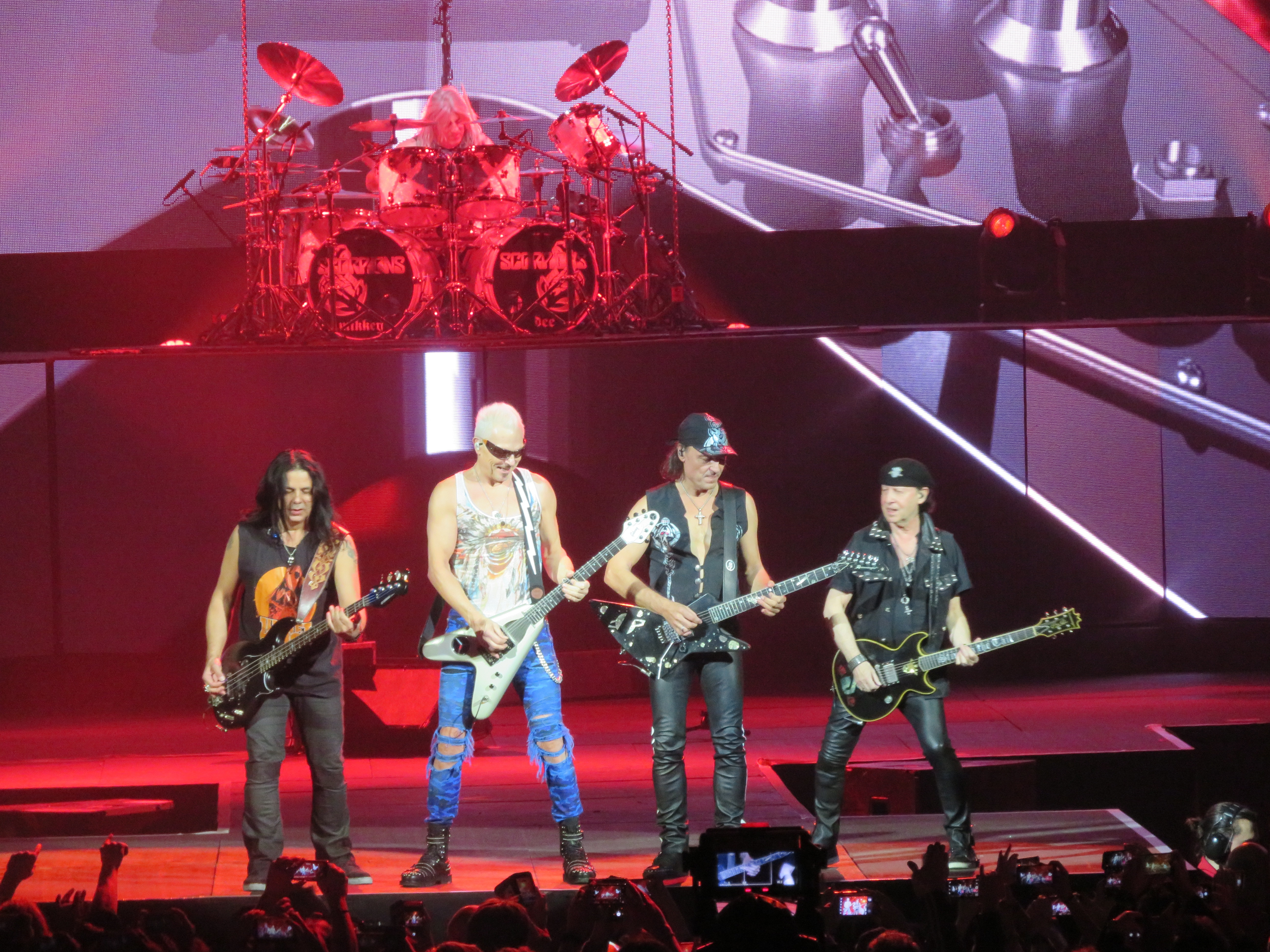 Scorpions 2017-11-25